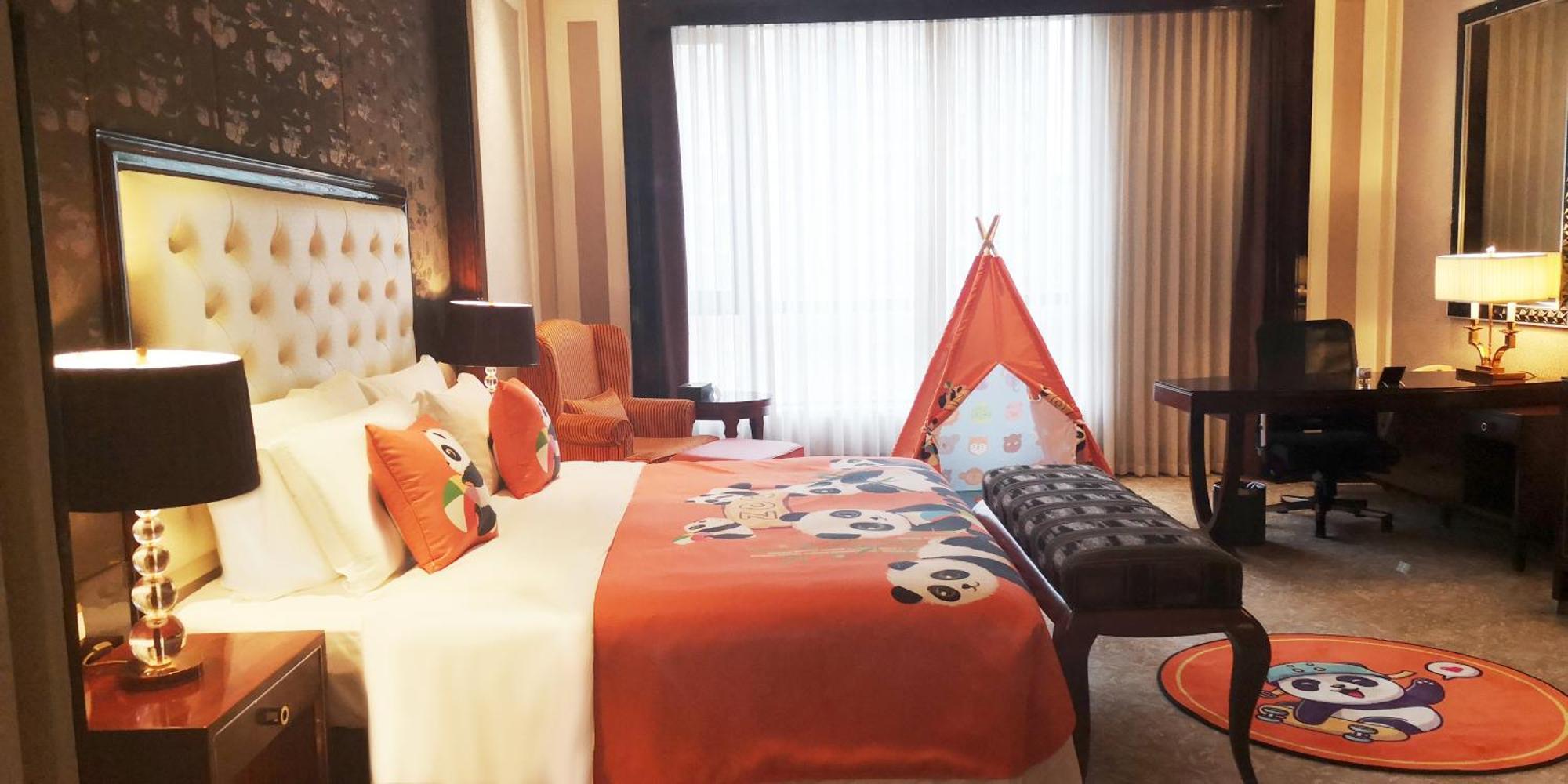 Wyndham Grand Plaza Royale Palace Chengdu Bagian luar foto