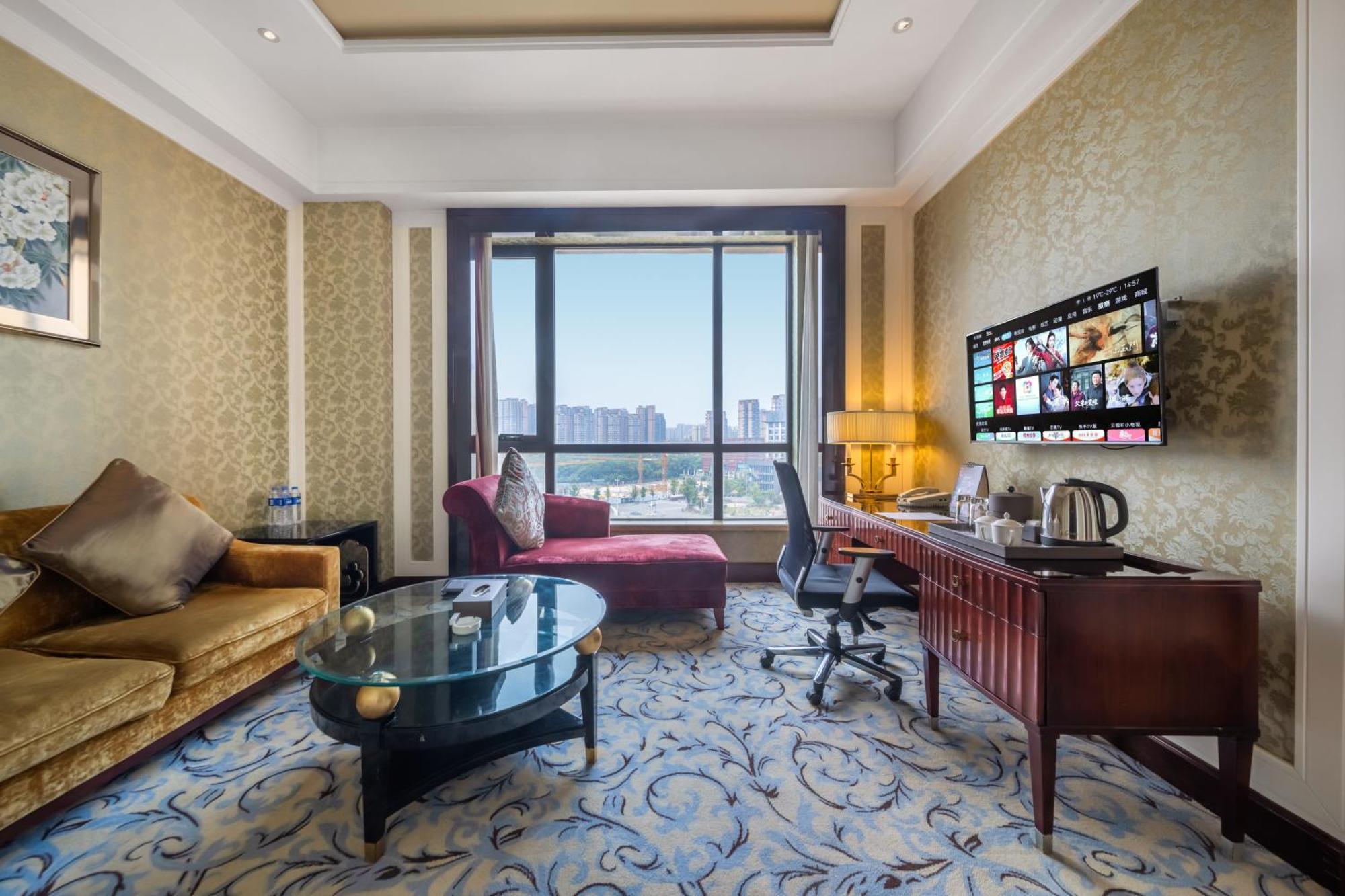 Wyndham Grand Plaza Royale Palace Chengdu Bagian luar foto