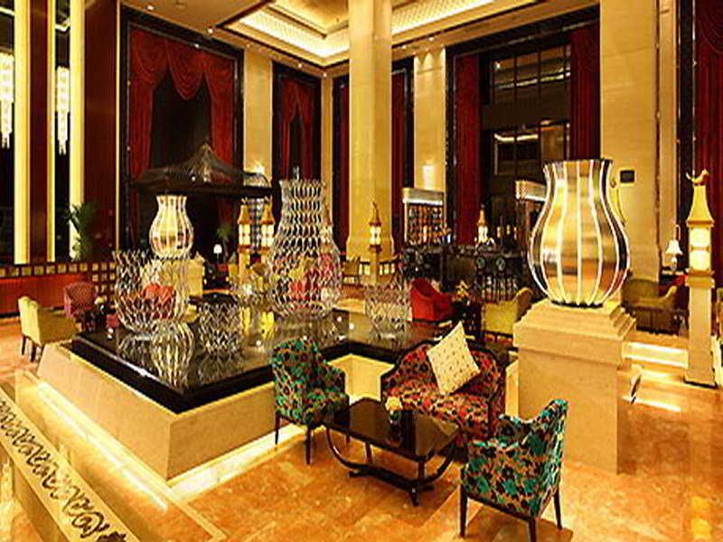Wyndham Grand Plaza Royale Palace Chengdu Bagian luar foto