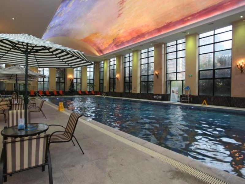 Wyndham Grand Plaza Royale Palace Chengdu Bagian luar foto